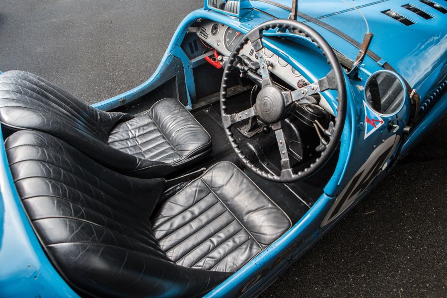 Интерьер Delahaye 135 S 1935 года  (фото 8 из 10)